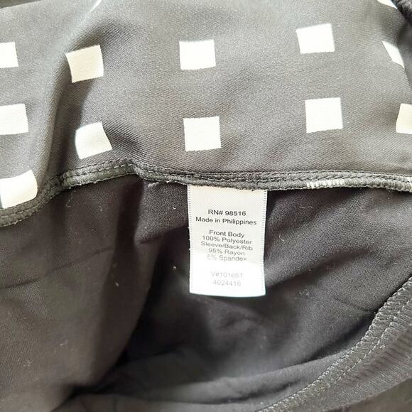 Coldwater Creek Black White High Rise Windows Long Sleeve Round Neck Top Size M - Picture 6 of 6